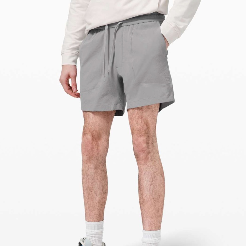 Lululemon Bowline Short 5" in Rhino Grey - SZ M